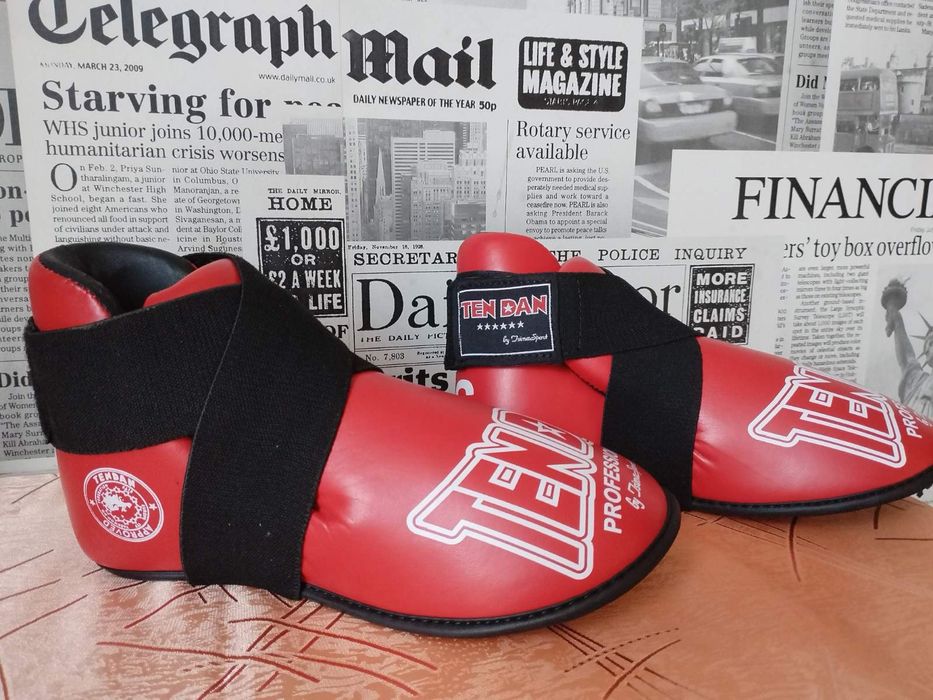 Протектори, каска и добок