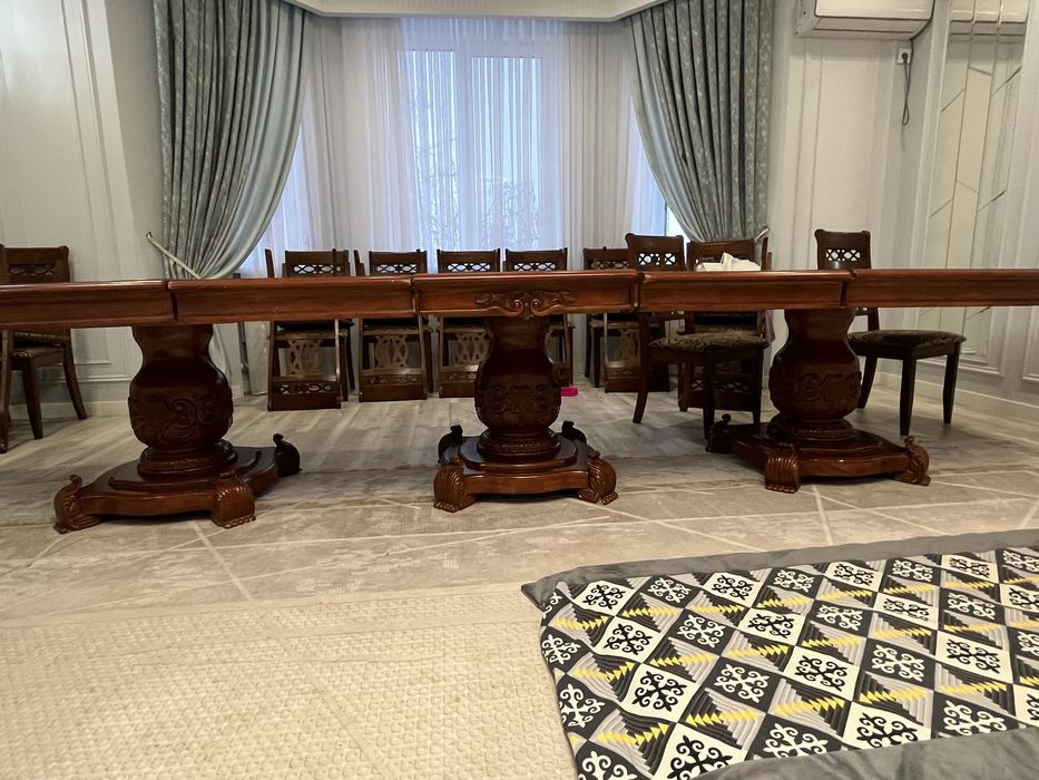 Сапасы мықты 5 метрлік стол сатылады.