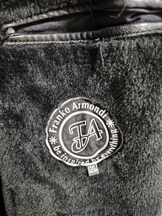 Продам дубленку с шапкой