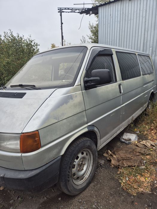 Продам автомобиль Volkswagen Transporter