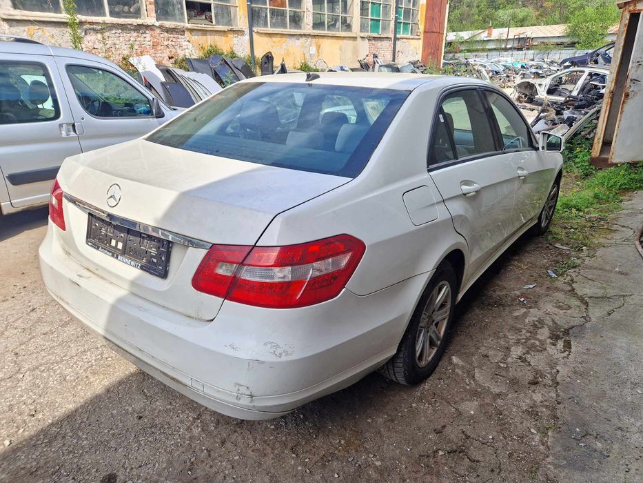 Mercedes W212 E200CDI 136кс седан автоматик НА ЧАСТИ!