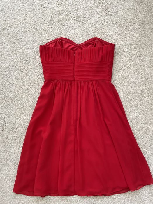 Jakes официална рокля