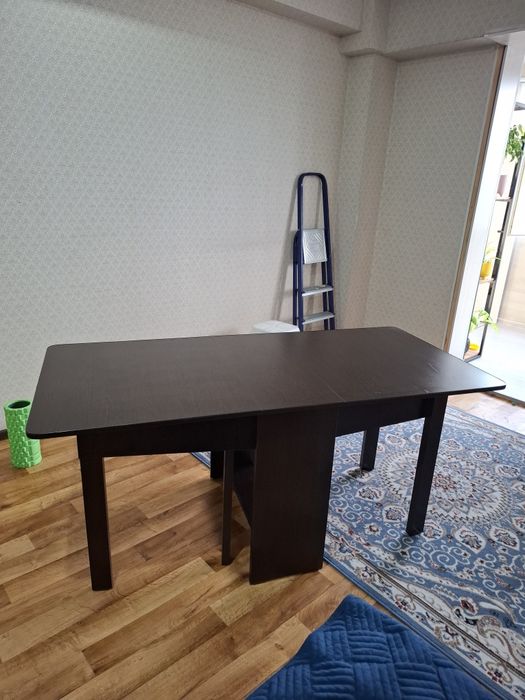 стол - книжка б/у