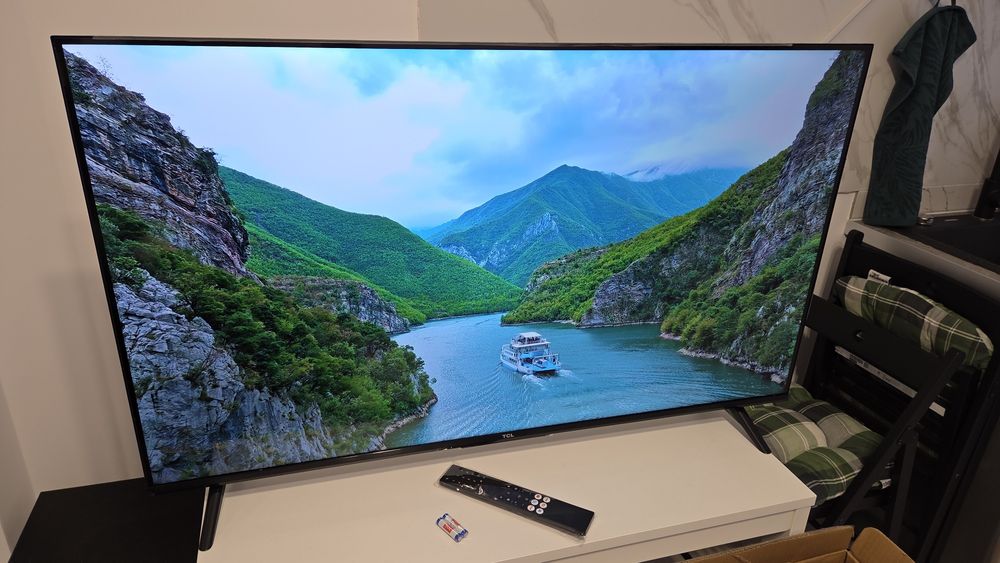 Televizor LED TCL 4K 43V6C 43inch 109cm nou 2 ani garanţie Google TV