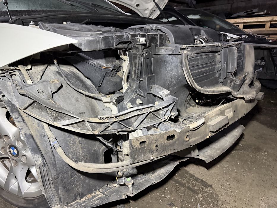 Маска за BMW E87 с 1 серия