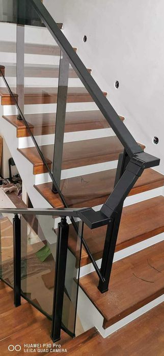 Илси стил 08 ЕООД!