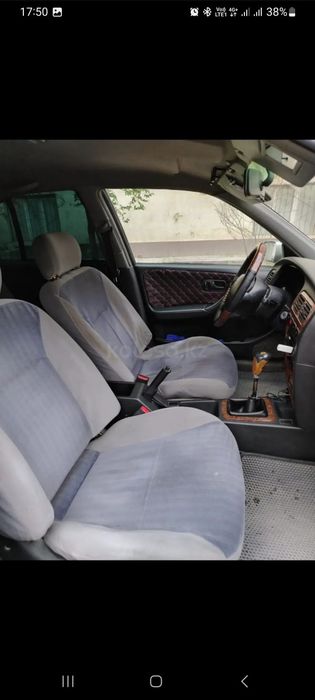 Nissan Primera P10