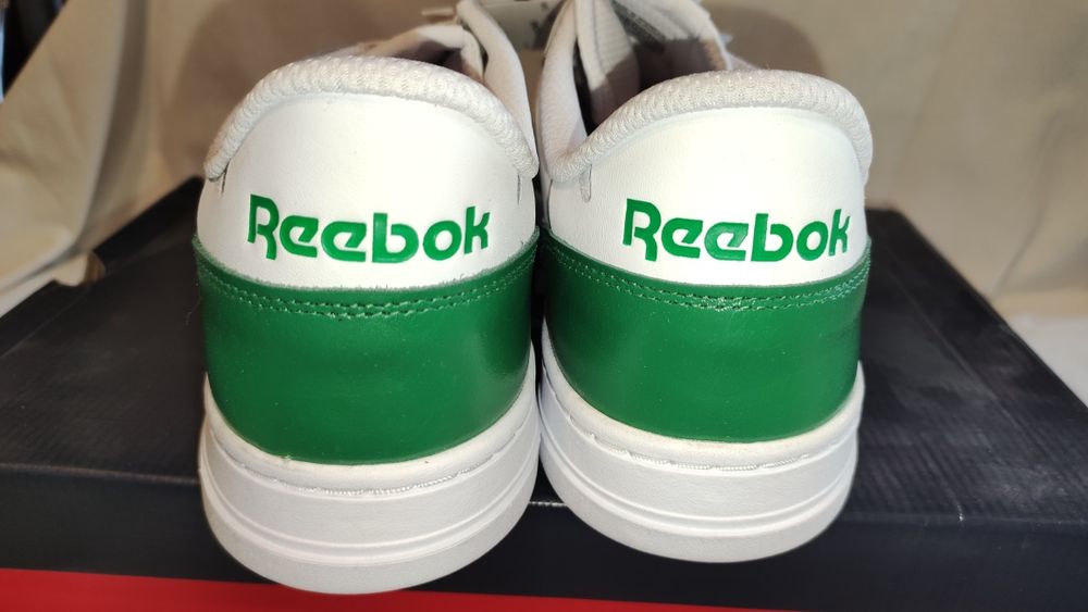 Чудесни мъжки сникърси Reebok №47