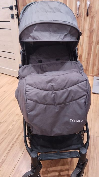 Коляска фирмы Томикс