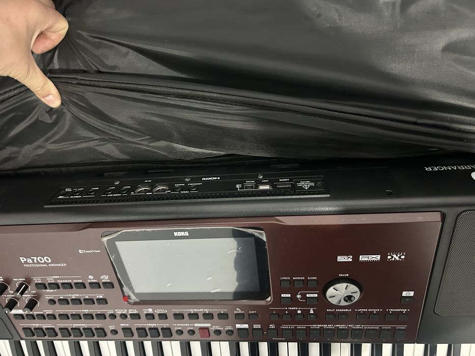 Orga Korg pa700!