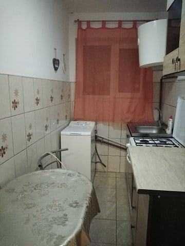 Inchiriez apartament 2 camere zona generala 14