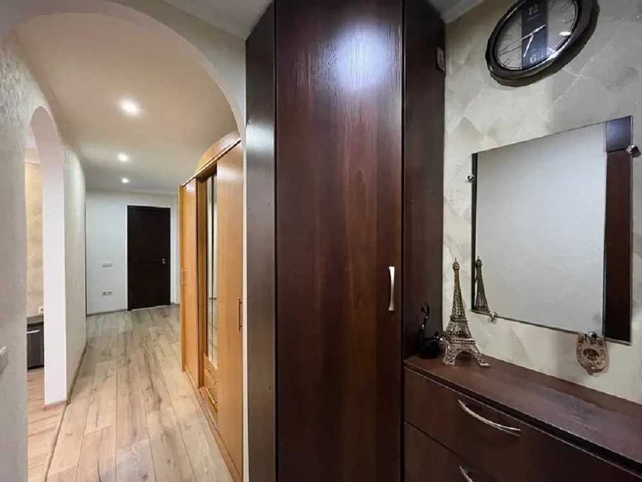 Дава се под наем Двустаен апартамент в София, Зона Б-18 - 65 кв.м за 433.5 € - Снимка #2