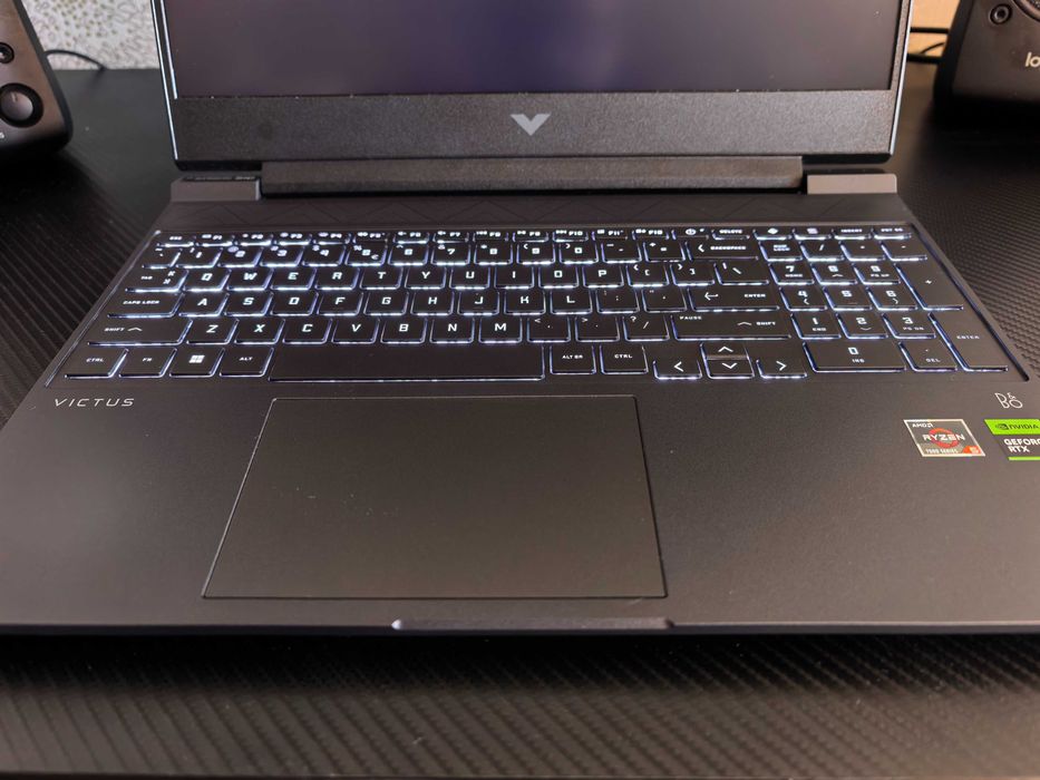 Нов HP Victus Ryzen 5 7535HS, 144Hz, RTX 2050, 16GB, 512GB NVMe