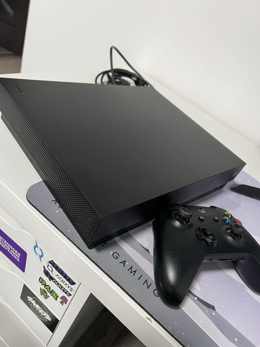 Vand Xbox One X!