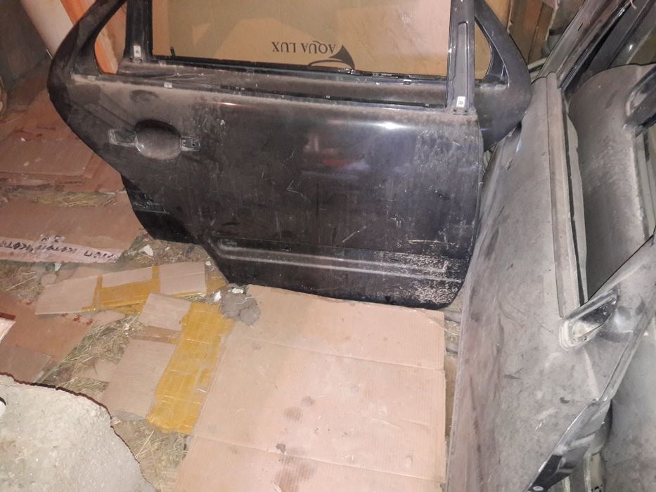 Двери и капот богажа