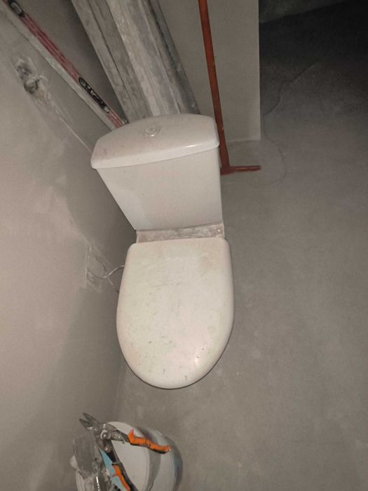 Продам унитаз б/у