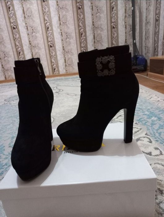 Очень удобный новые ботфорты