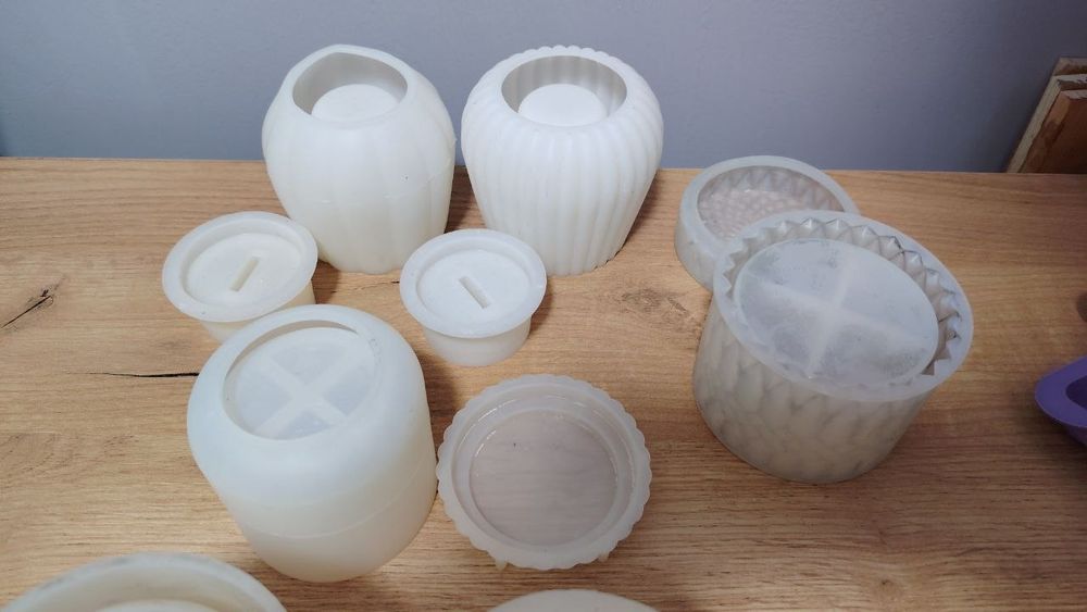 Продам формы для свечей и гипса
