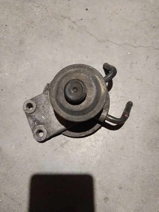 Помпа за горивен филтър от Мазда 6