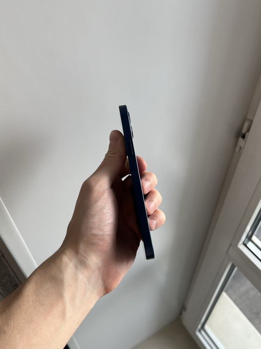 Iphone 12 в идеальном состоянии