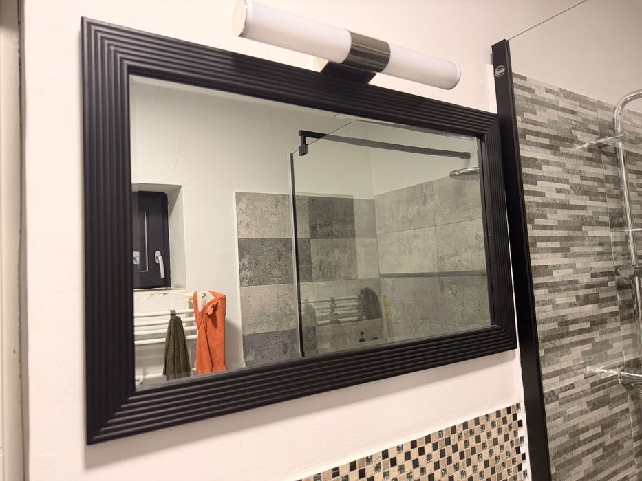 Aplica pentru oglinda