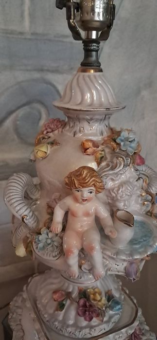 Настолна порцеланова лампа Capodimonte