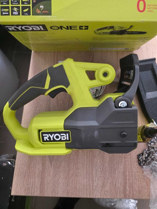 RY18CS20A-0 Fierăstrău cu lanț 18V ONE+, bară 20 cm, viteză lanț 4,6 m/s, Defecta