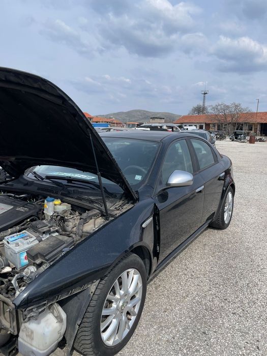Продавам Alfa Romeo 159 1.9 JTDm 8V, 2007 г. 165k– на части