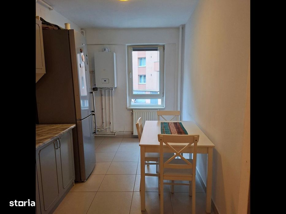 Inchiriez apartament 3 camere/2 băi decomandate în Tudor–Fortuna