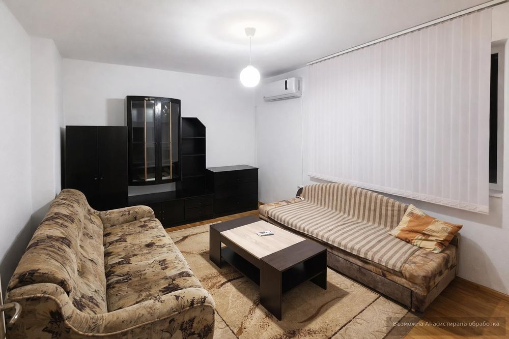 Дава се под наем Тристаен апартамент в Варна, Център - 60 кв.м за 470 € - Снимка #2