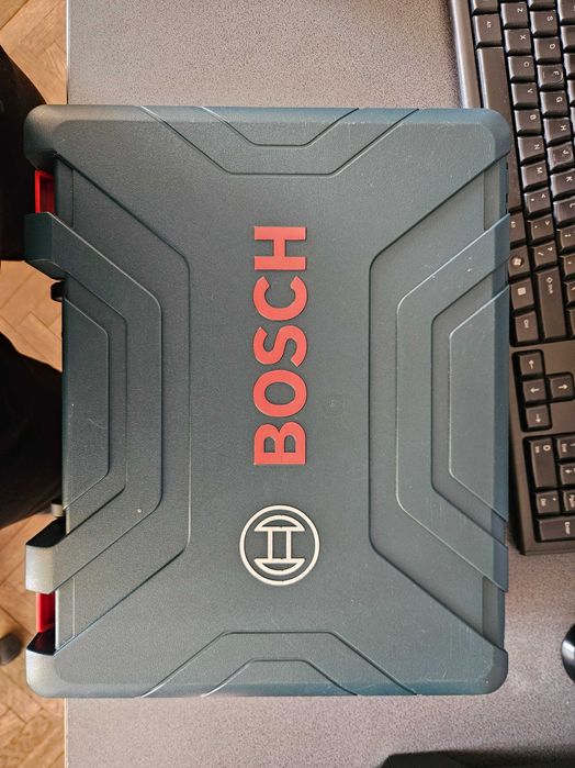 Filetanta impact Bosch GDR 180-LI de insurubat ca noua