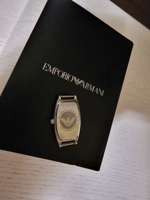Ceasuri Armani dama elegante 2 modele 420 ron/ceas negociabil