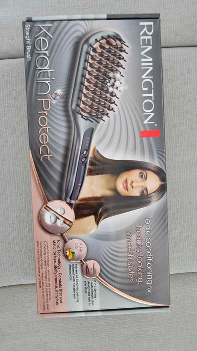 Perie de indreptat parul Keratin Protect