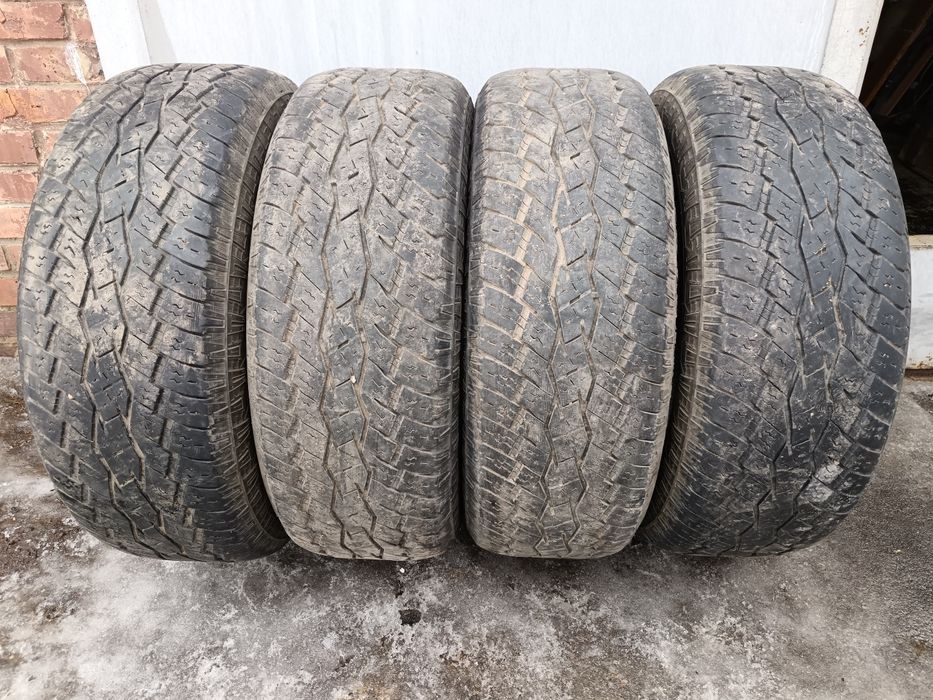 Продам шины Toyo Open Country A/T Plus 265/65 R17 112H