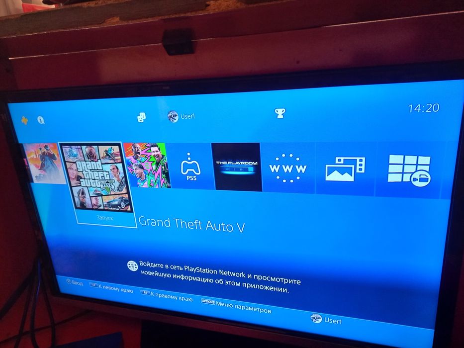 PS4 slim tiniq ideal o'yinlari bor 2 djoystik bor plombasi bor