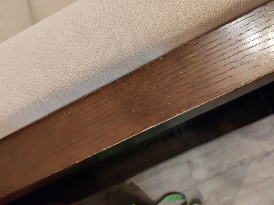 Диван от естествено дърво