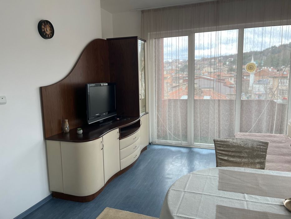 Продава се Многостаен апартамент в Благоевград, Идеален център - 132 кв.м за 541 €/кв.м - Снимка #1