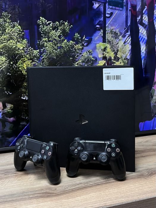 Игровая приставка PlayStation 4 Pro