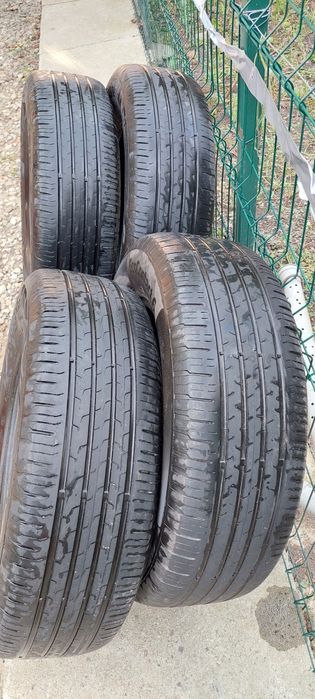Continental 215 65 R16 vara