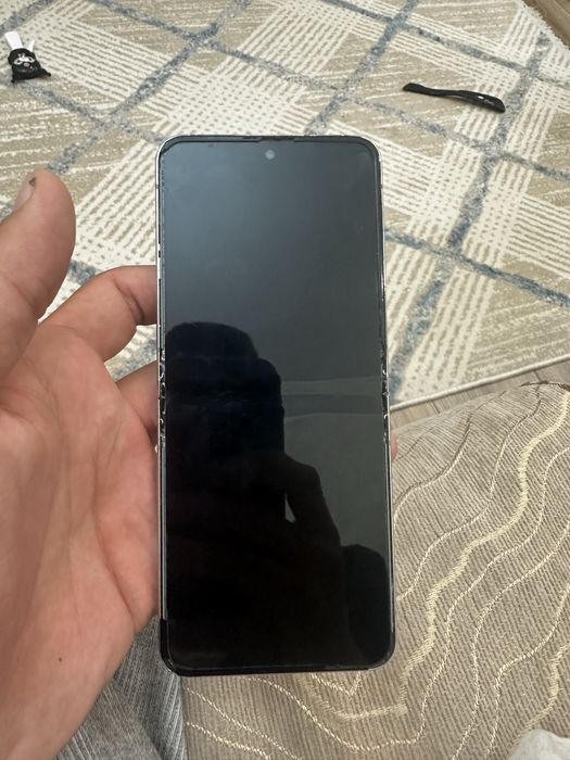 Самсунг зет флип 5.Samsung Z flip 5