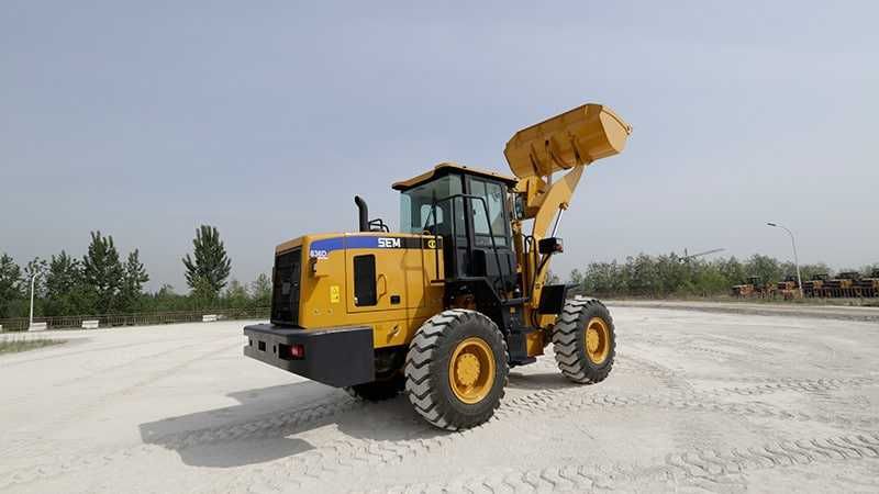 Фронтальный погрузчик  CAT SEM [636D] 2м³ Caterpillar