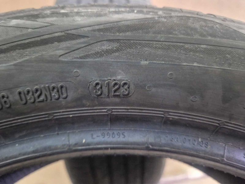 2 Continental R18 215/50
летни гуми
DOT3123