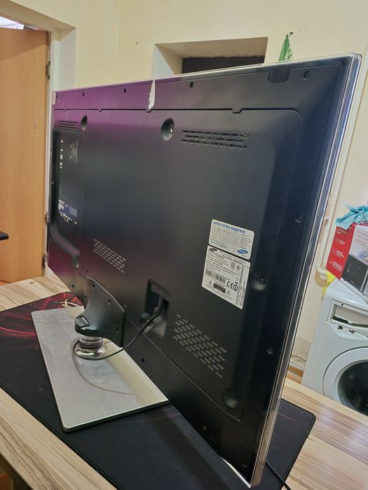 Samsung Smart TV 117 см