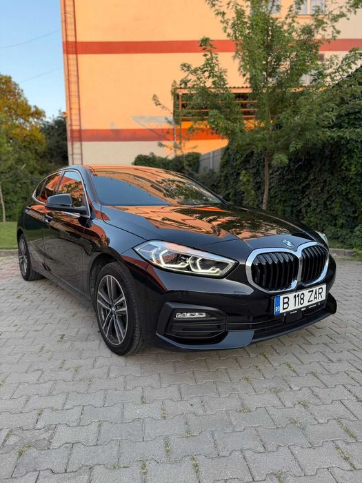 BMW Seria 1 118i 2023 Luxury - 16000km