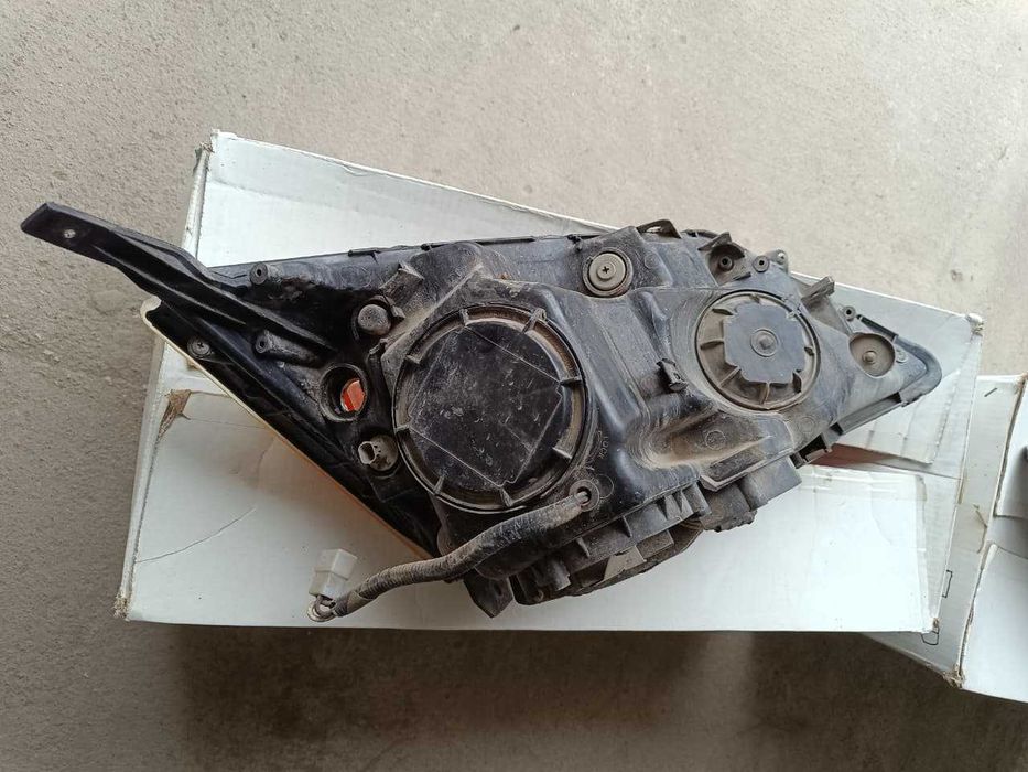 Фары Honda CR-V III