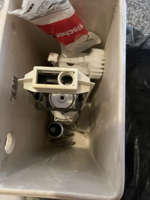 Казанче за тоалетна чиния