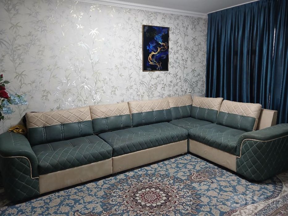 Ugolok stuli bilan