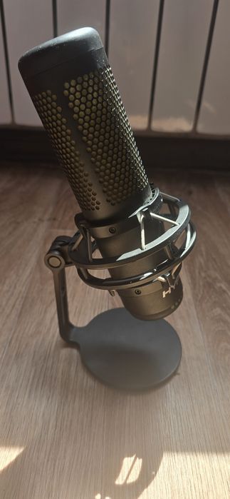 Микрофон HyperX Quadcast S