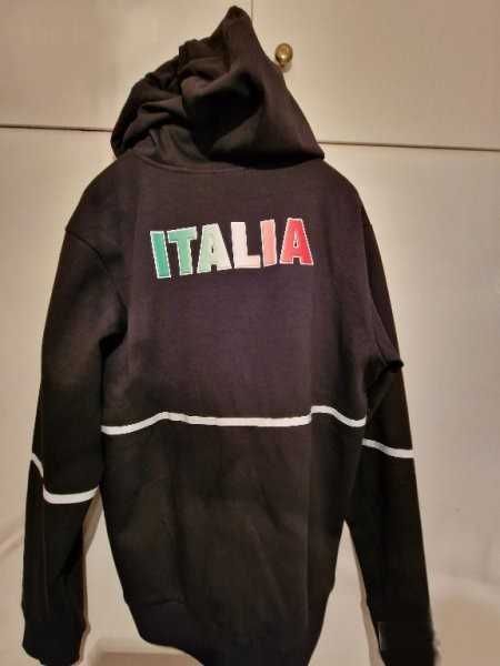 Анцузи  Adidas и EA7 и две фланелки