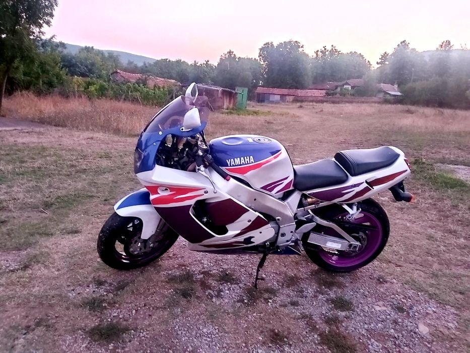 Yamaha YZF 750r Genesis